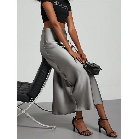 Grey Satin A-Line Skirt High Waisted Long - Picture 3 of 9